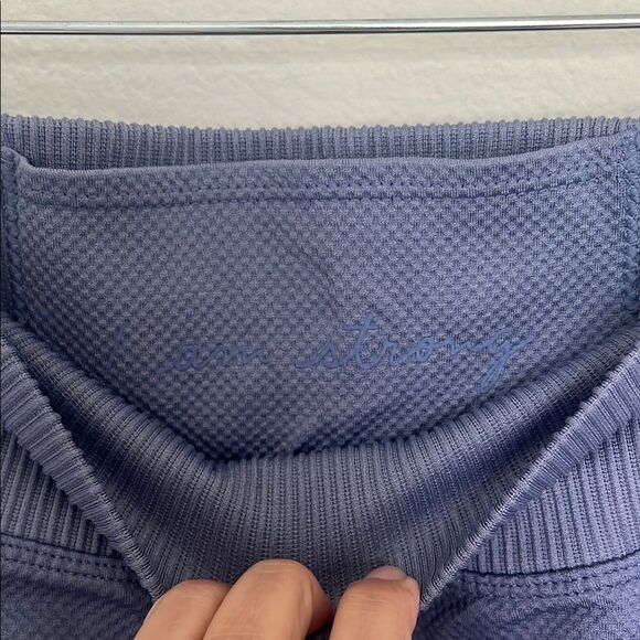 PINK Victoria's Secret Gradient Blue Leggings Size Medium - Picture 3 of 5